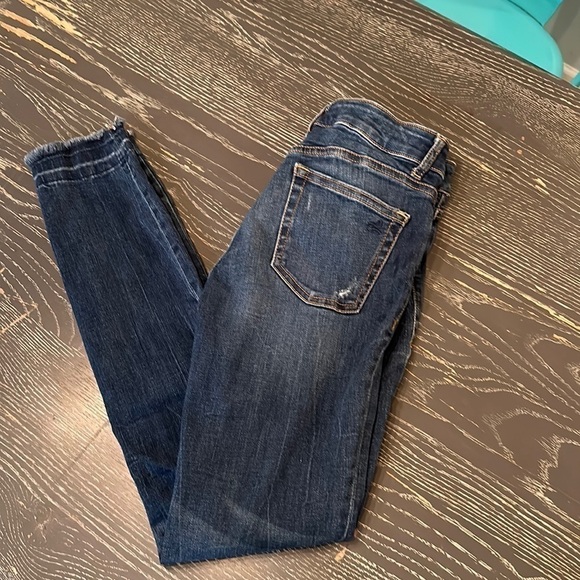 DL1961 Skinny Low Rise Jeans - Frayed Hem - Distressed size 26 - Picture 1 of 11